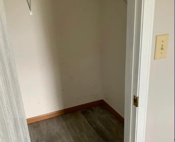 2318 Temple Ct E — Photo 14
