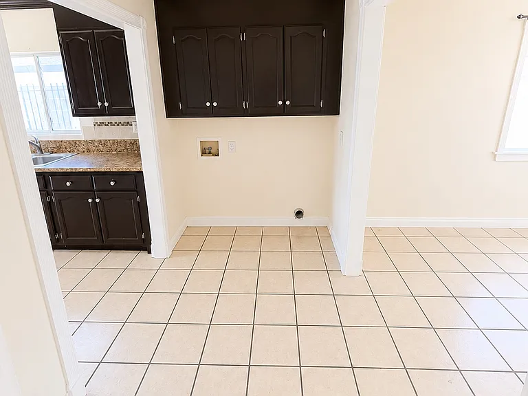 9622 Evers Ave — Photo 8