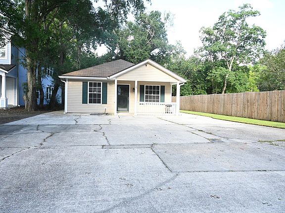 2nd image of 1233 Pangola Dr