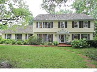 1590 Foxham Dr, Chesterfield, MO