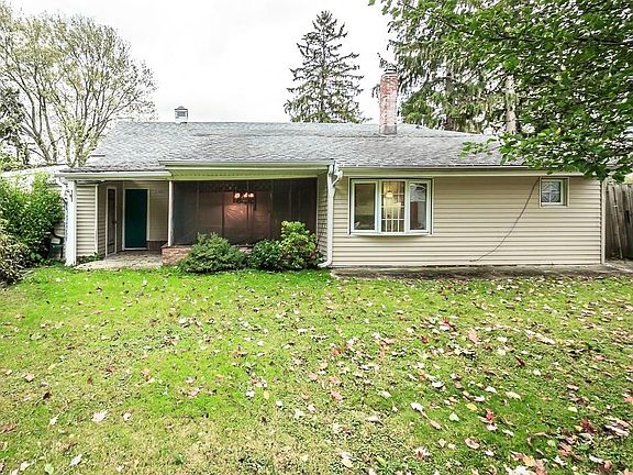 4th image of 3509 Fargo Dr