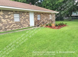 205 N 22nd St, Nederland, TX 77627