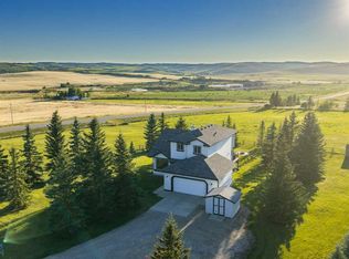 210243 E 102nd St W, Foothills County, AB T1S 0V4