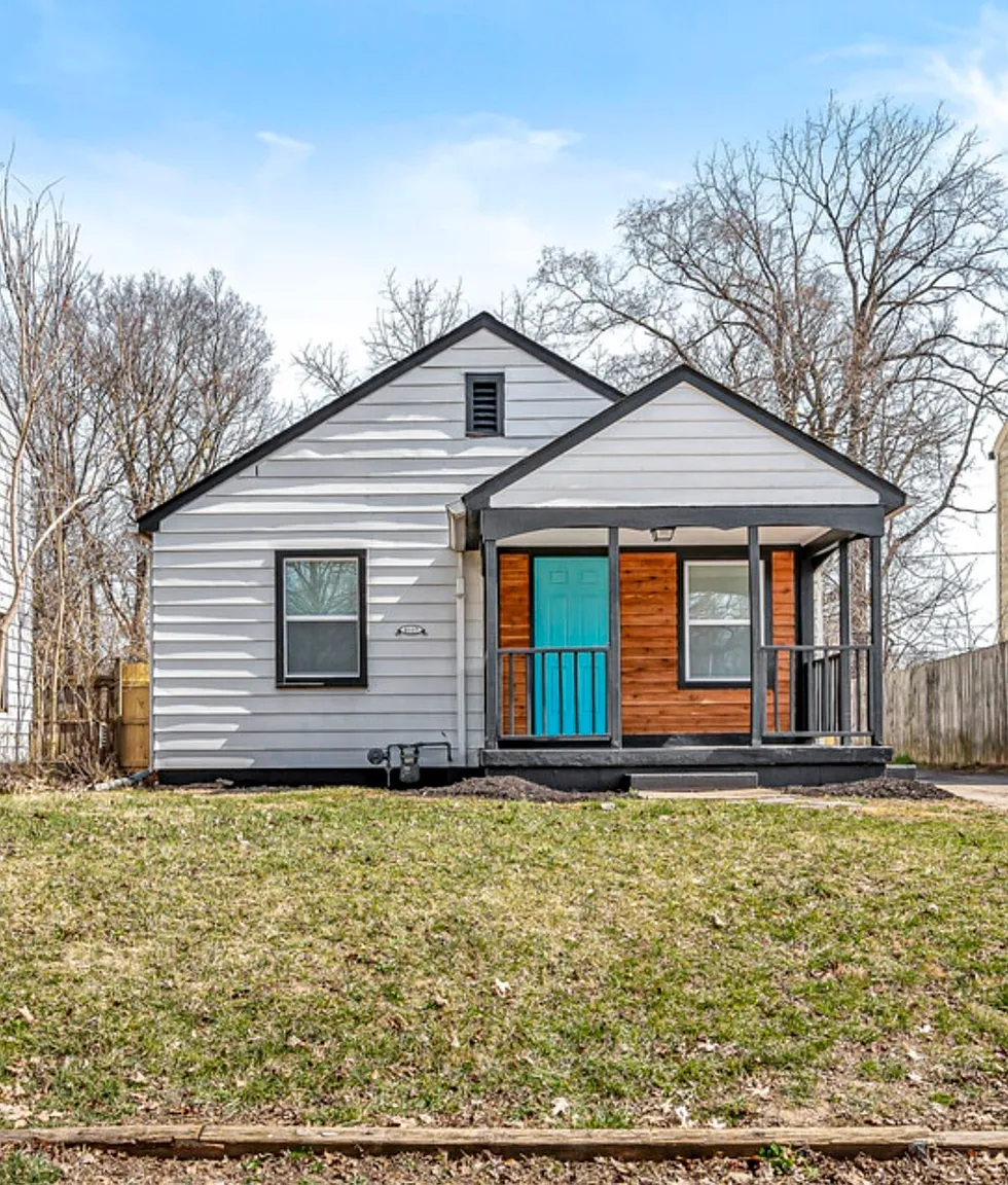 4117 Clarendon Rd photo 1