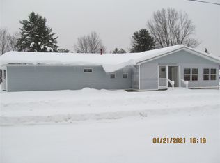 19 Forest View Rd, Star Lake, NY 13690