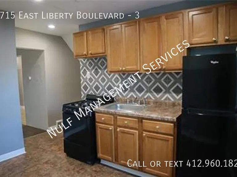 5715 E Liberty Blvd #3 — Photo 1
