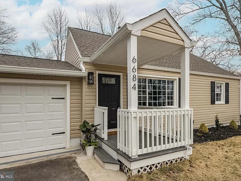 6684 Barrett Rd — Photo 2