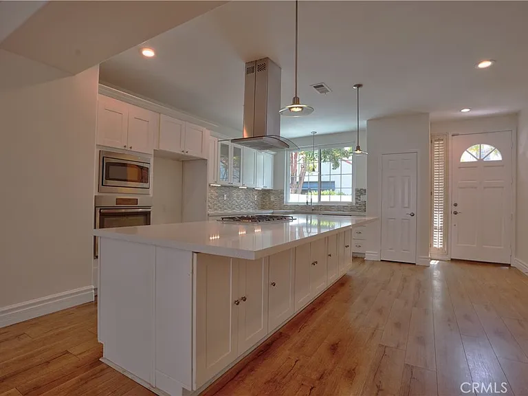 7401 Seabluff Dr #103 — Photo 6