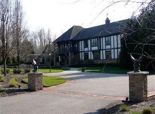 9028 Little Mountain Rd, Mentor, OH 44060