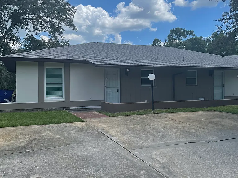 5025 Granada Blvd — Photo 1