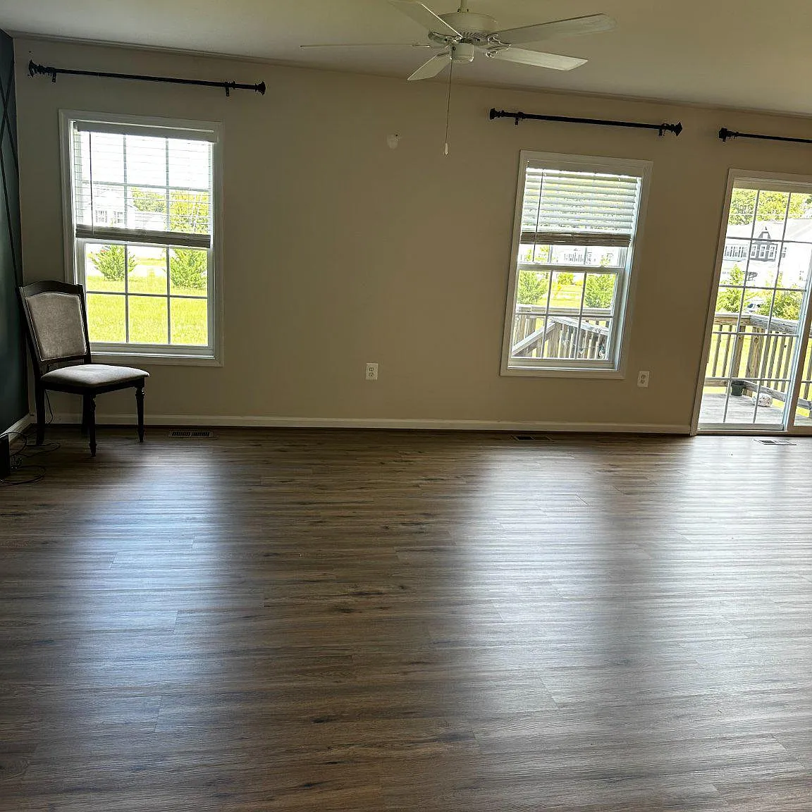 4 bed, 2.5 bath, 1932 sqft, $2,699 — Photo 3