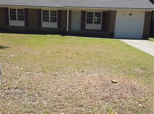 695 Lava Trl, Fayetteville, NC 28311