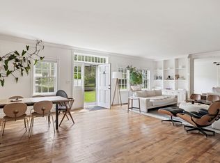 464 Old Stone Hwy, East Hampton, NY 11937