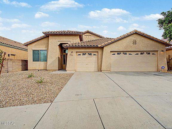2nd image of 8580 N Sand Dune Pl