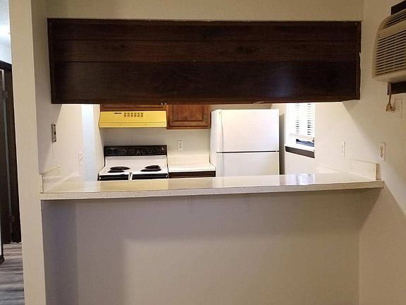 5th image of 1891 Turner Blvd APT F
