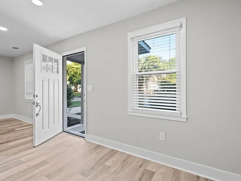 1115 S Shadow Dr — Photo 4