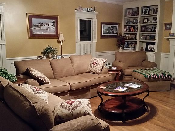 2nd view Family room