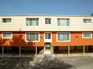 1112 E 6th St #1, Benicia, CA 94510
