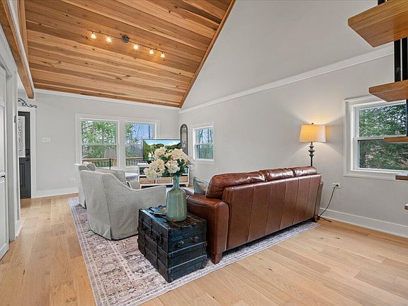 14th image of 1516 V Hobbs Rd