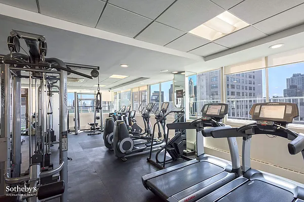 Sold by Sotheby's International Realty | media 9