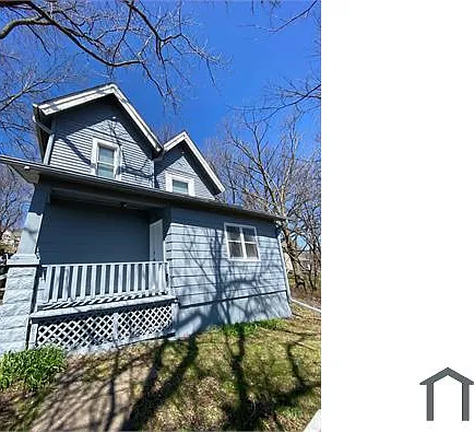 616 E 6th St — Photo 9