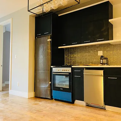 Rented by Nooklyn NYC LLC | media 43