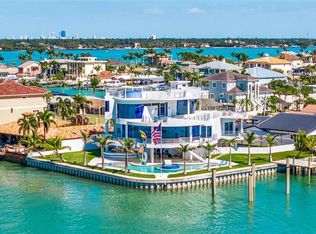 12650 7th St E, Treasure Island, FL 33706