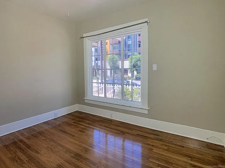 4193 4th Ave — Photo 20