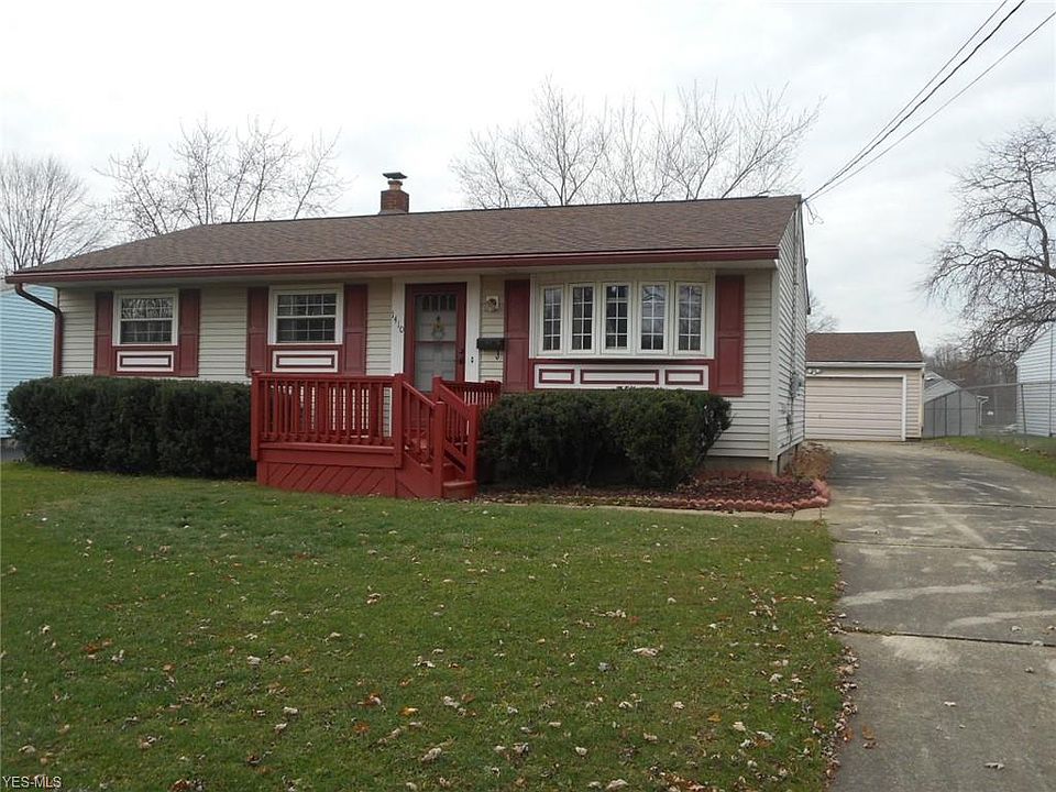 2nd image of 1410 Gypsy Ln