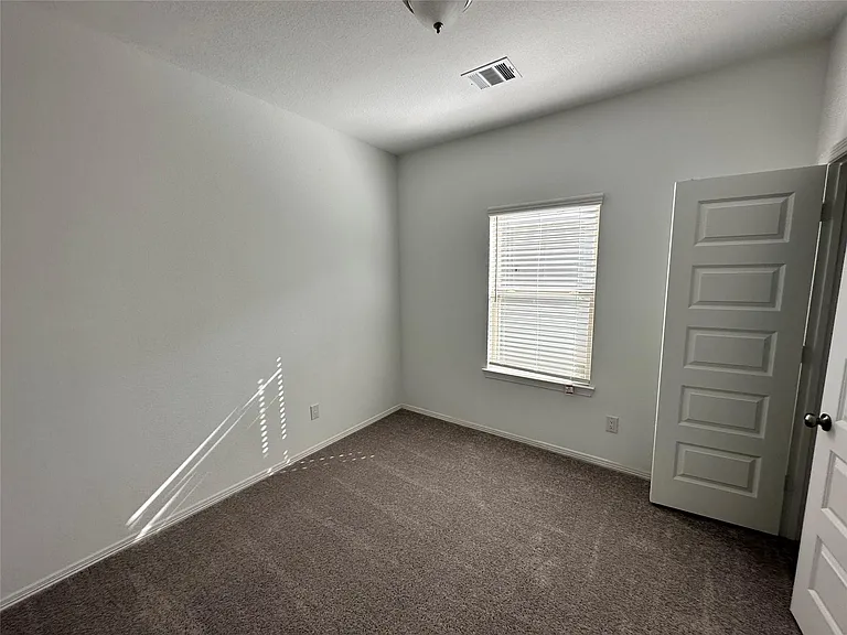 16662 Moss Ln — Photo 10