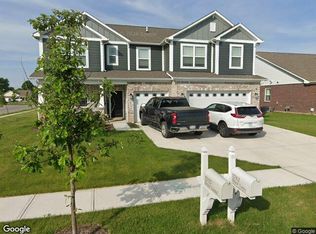 1353 Shaw Ln, Shelbyville, IN 46176