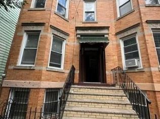 6035 68th Ave, Ridgewood, NY 11385
