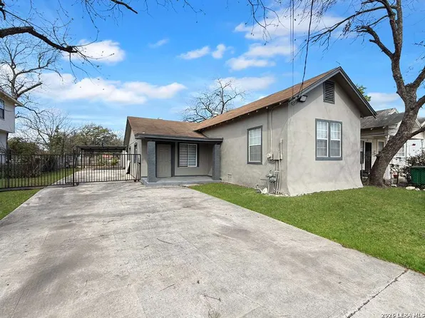 613 N Chupaderas, San Antonio, TX 78207