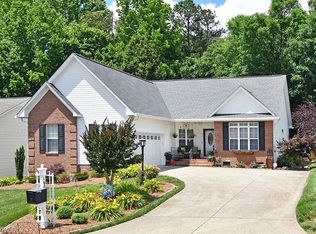 1905 Austin Place Ln, Winston Salem, NC 27127