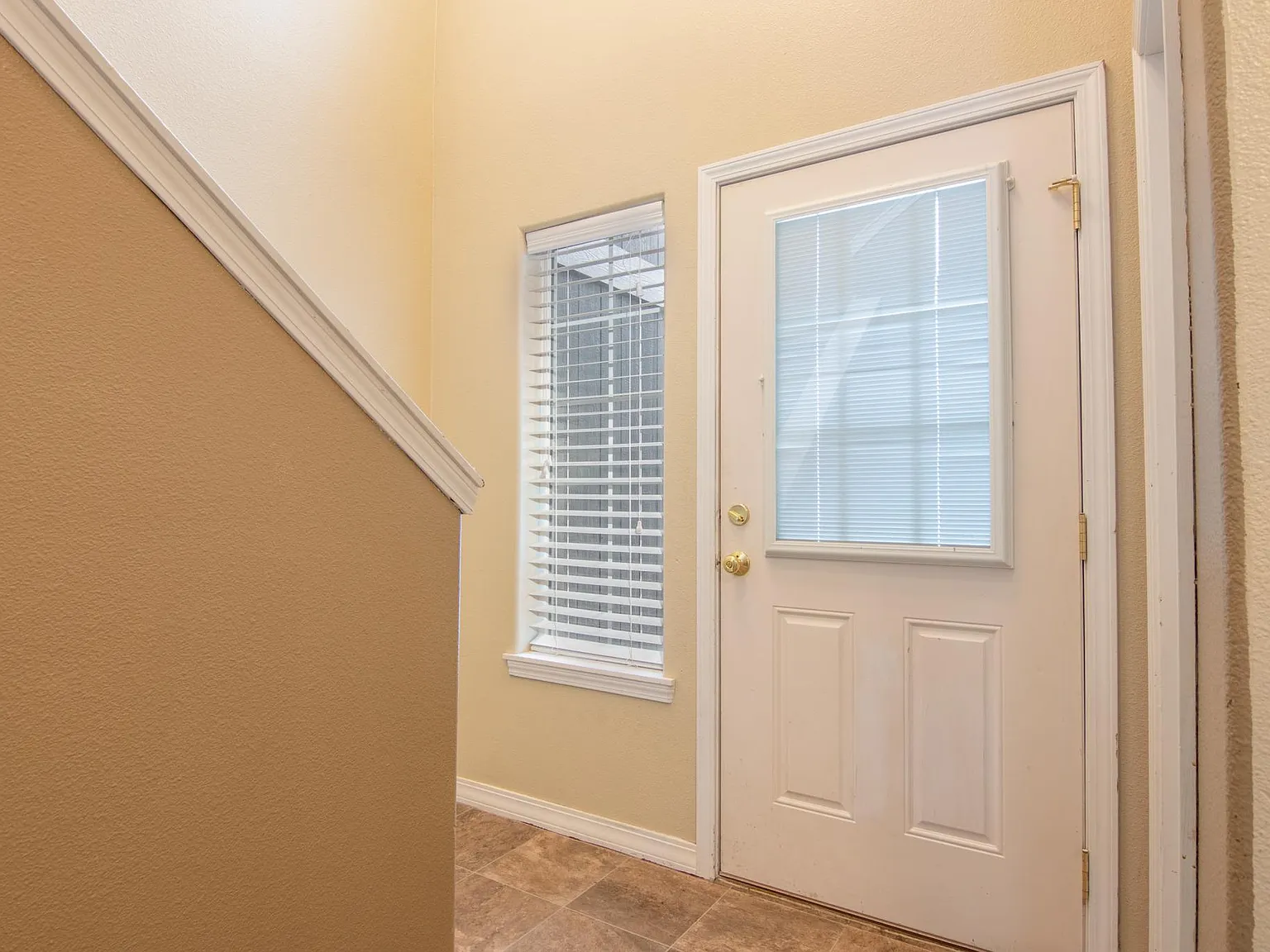 516 S Arthur St — Photo 3