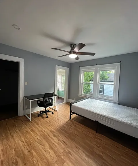 1112 E Colvin St #1 — Photo 4