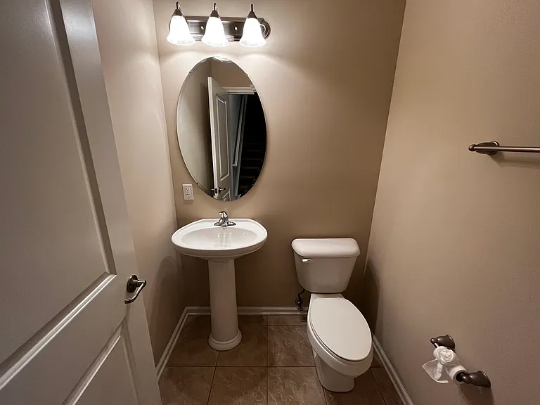 1455 N Star Ave — Photo 4
