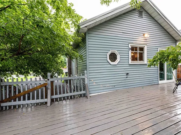 1888 Harwood Dr, Lacona, NY 13083