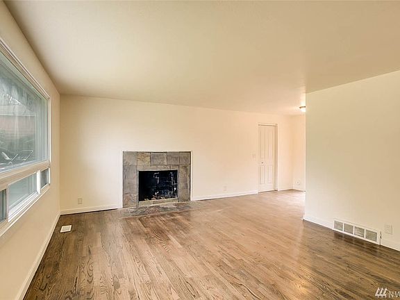 4th image of 21115 31st Ave S