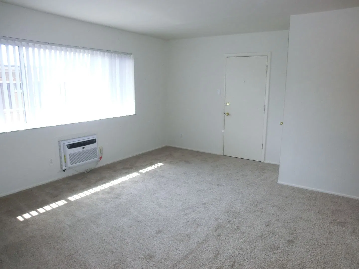 Mackenzie Place — Photo 4