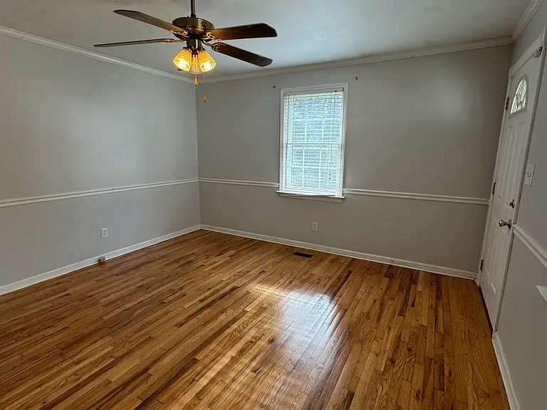 3136 Ridge Ave — Photo 8