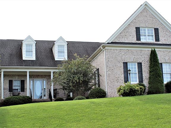 2nd image of 217 Duncraig Dr
