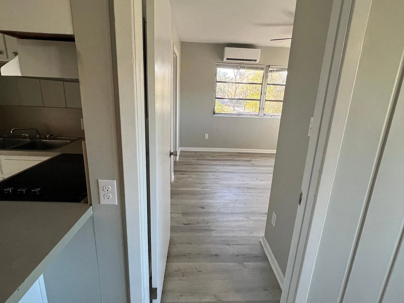 1 bed, 700 sqft, $995 — Photo 1