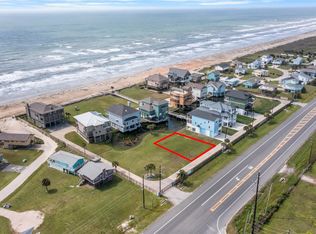 16 Blue Heron Cir, Galveston, TX 77554