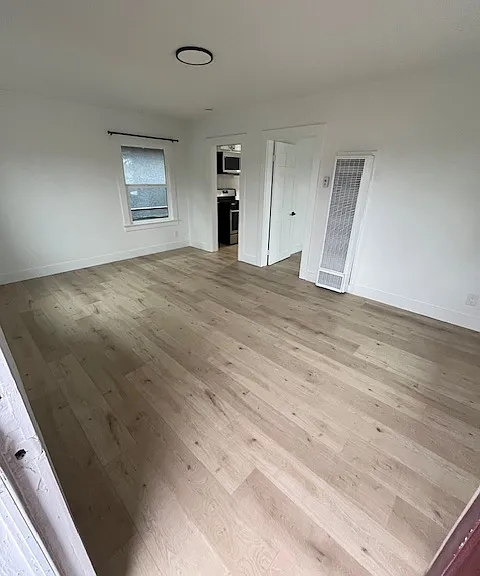 109 E Alberta St — Photo 5
