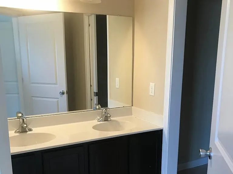 1-32 Bove Ln — Photo 3