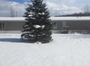 11655 Rowe Rd, Jonesville, MI 49250