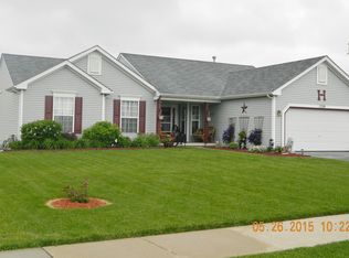 1309 Briarwood Ln, Sandwich, IL 60548