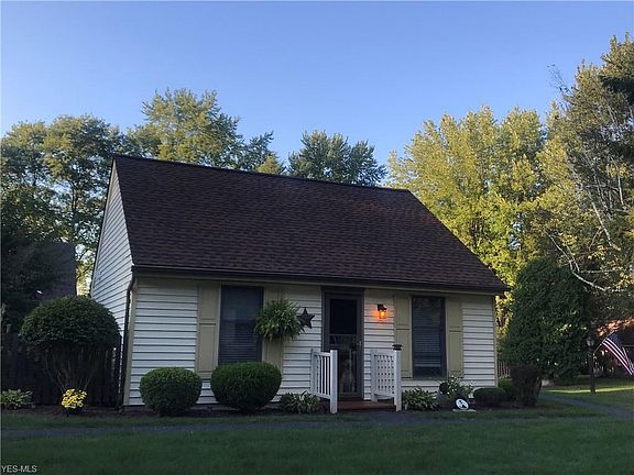 2nd image of 46103 New England Sq #3