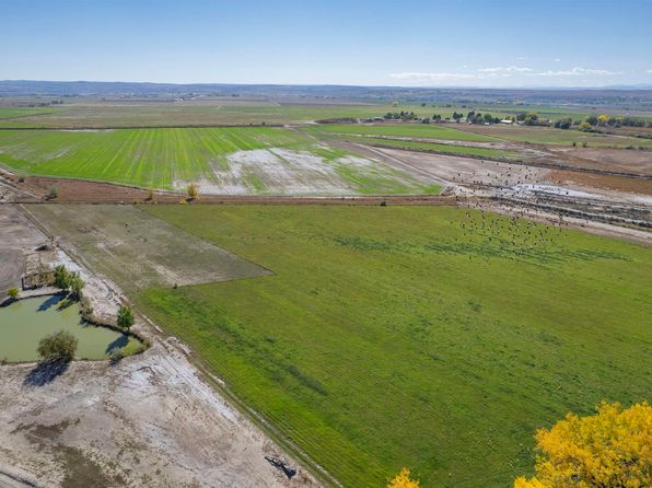 828 Lane 8, Lovell, WY 82431